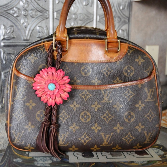 Pink Daisy Bag Charm with Turquoise - Picture 2 of 3